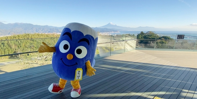 写真:日本平夢テラスとふじっぴー