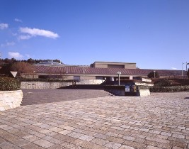 写真:静岡県立美術館外観