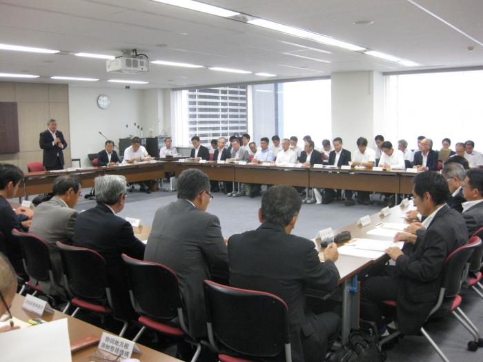 写真:徴収対策本部会議