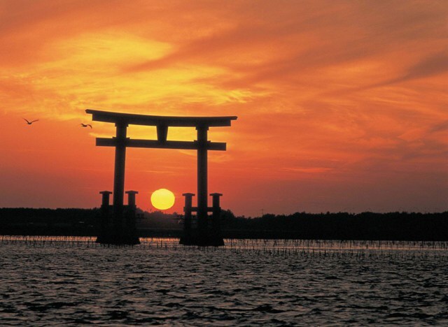 写真:弁天夕照