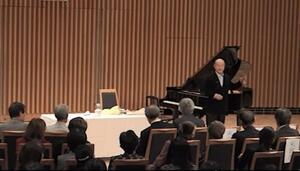 写真:記念講演