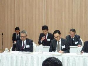 写真:意見交換会の様子3
