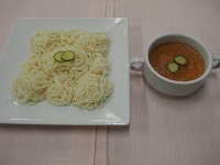 写真:トマトと野菜のそうめんつゆ