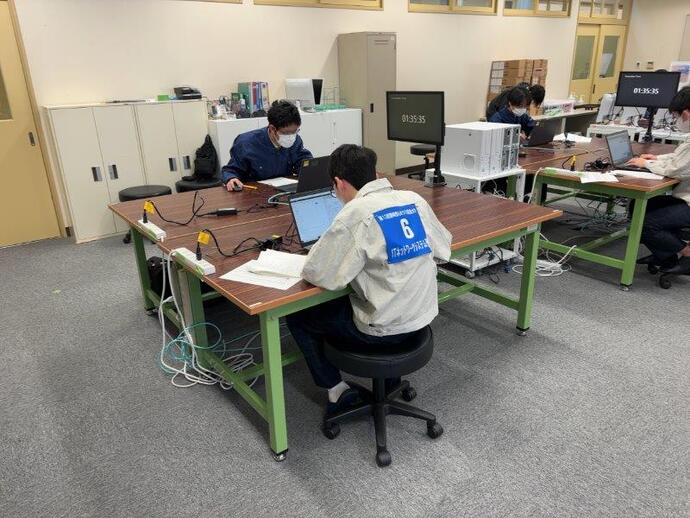 写真：ITネットワークシステム管理01
