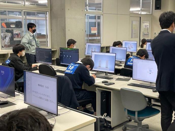 写真：機械製図CAD　総合2