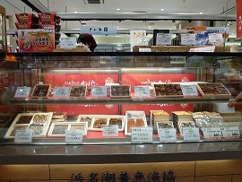 写真:メイワン・エキマチ商品展示