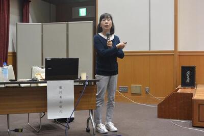 写真：講演（重川氏）