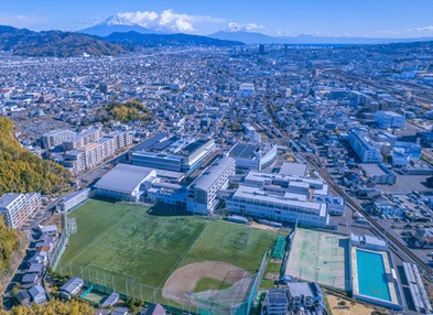 写真：静岡県立科学技術高等学校　外観