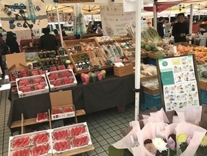 写真:青年マルシェの様子