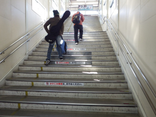写真:沼津駅の階段
