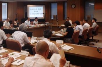 写真:委員会の様子
