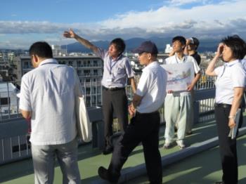 写真:現地視察の様子3