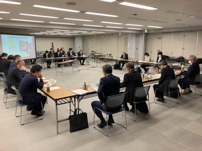 写真：審議会全体の様子