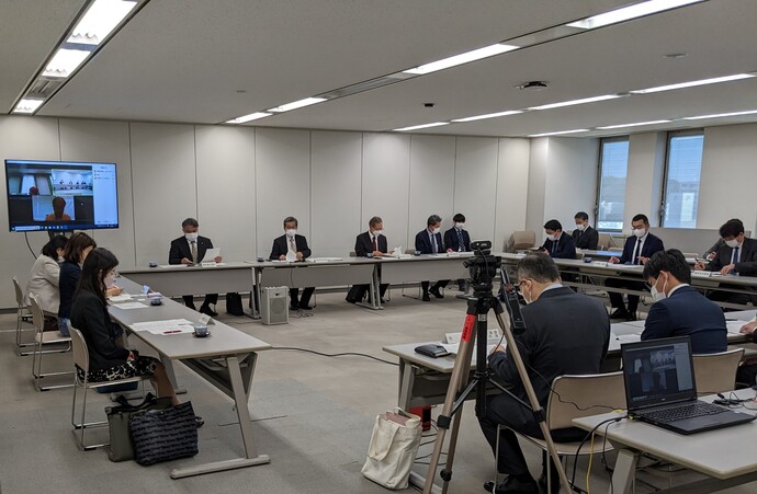 写真：審議会全体の様子