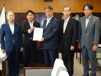画像:東海北陸7県議会議長会要望活動 農林水産省