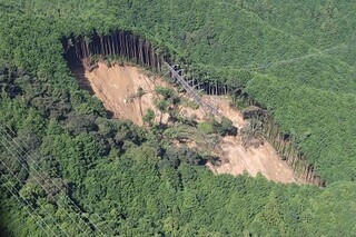 写真：土砂災害状況1