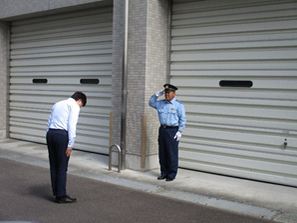 写真：装備車両点検の様子