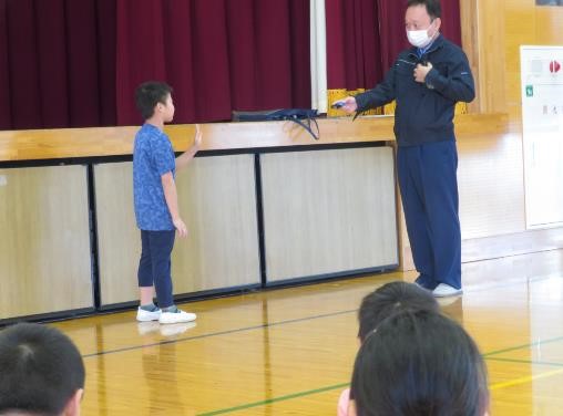 写真：菊川市立堀之内小学校における防犯教室