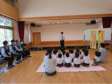 令和7年4月30日　ちびっこおまわりさん任命式