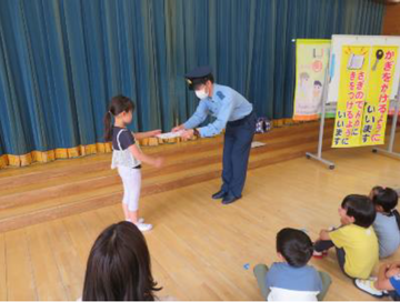 令和7年5月14日　ちびっこおまわりさん任命式（横地保育園）