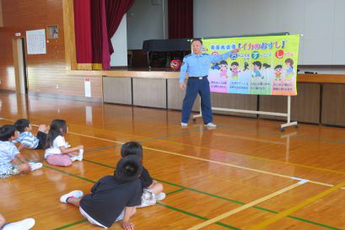 写真：防犯教室（小笠東小学校）