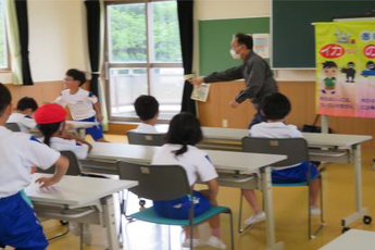 写真：防犯教室（横地小学校）