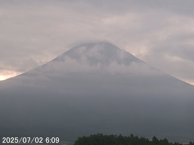 Mt. Fuji seen from Fujinomiya. 