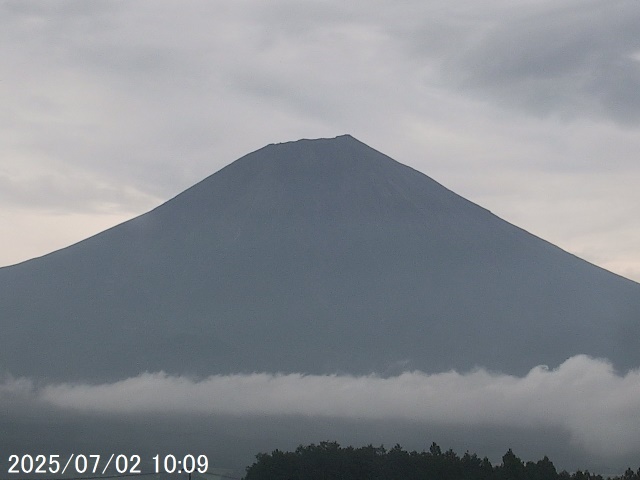 Mt. Fuji seen from Fujinomiya. 