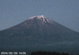 下午7点左右的富士山