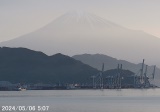 上午5点左右的富士山