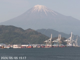 写真：清水港からの富士山です